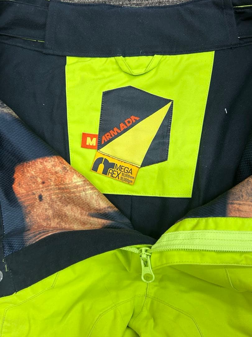 ARMADA スキーウェア