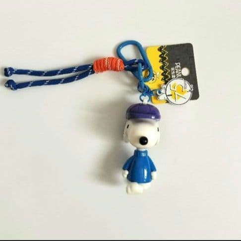 【新品】5種セットMINISO限定スヌーピー 75周年 立体型キーホルダー