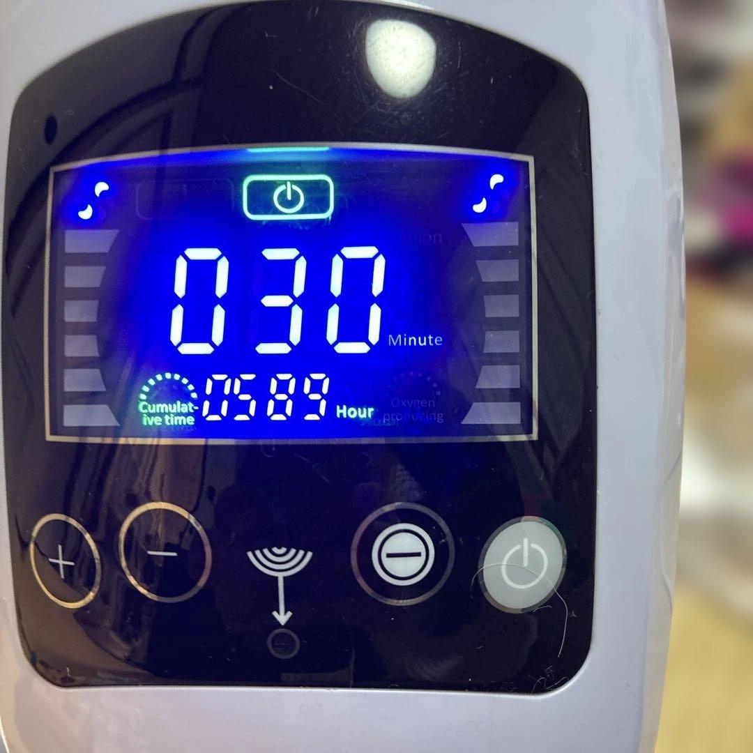 酸素濃縮器と酸素濃度計