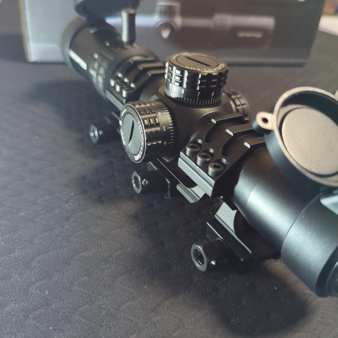 VectorOpticsS4　1.5−6☓28 Vectorマウントセット。