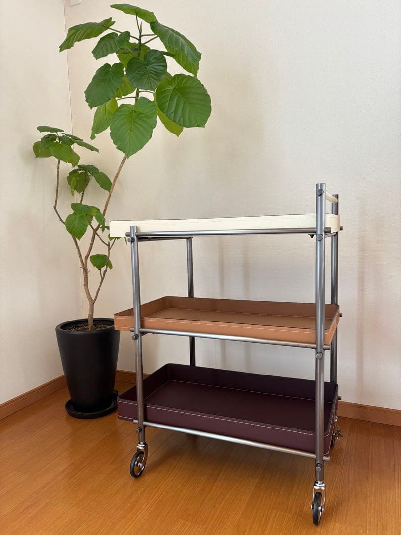 海外輸入　3段 スクエアトレー 収納ラック　サイドテーブル　キャスター付きワゴン