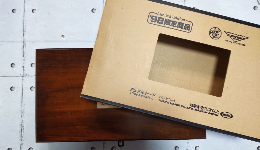 た*る様 お勧め❗️マルイデザートイーグル50AEバイオハザード ´98限定品後