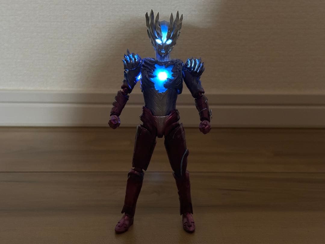 発光改造 S.H.Figuarts ウルトラマンサーガ フィギュアーツ