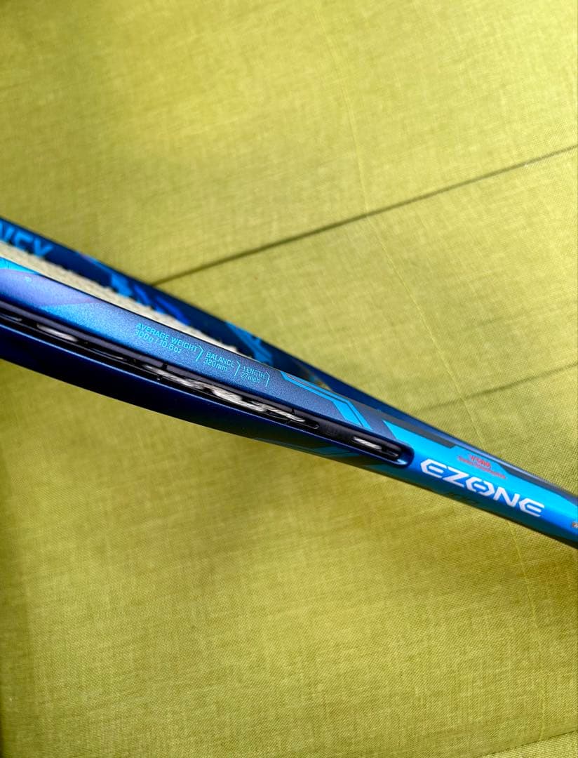 大幅値下げ✔︎ 初心者✔︎ 硬式テニス ヨネックス Eゾーン 100 #1 300g