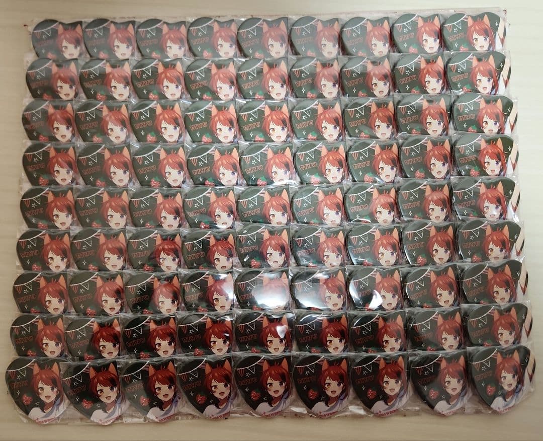 莉犬くん缶バッジ