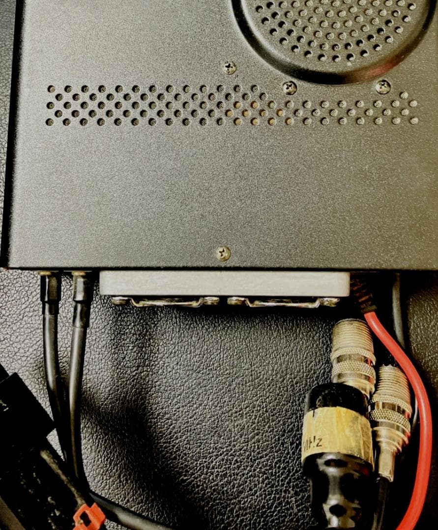 トランシーバー YAESU FT-100DM (50W)