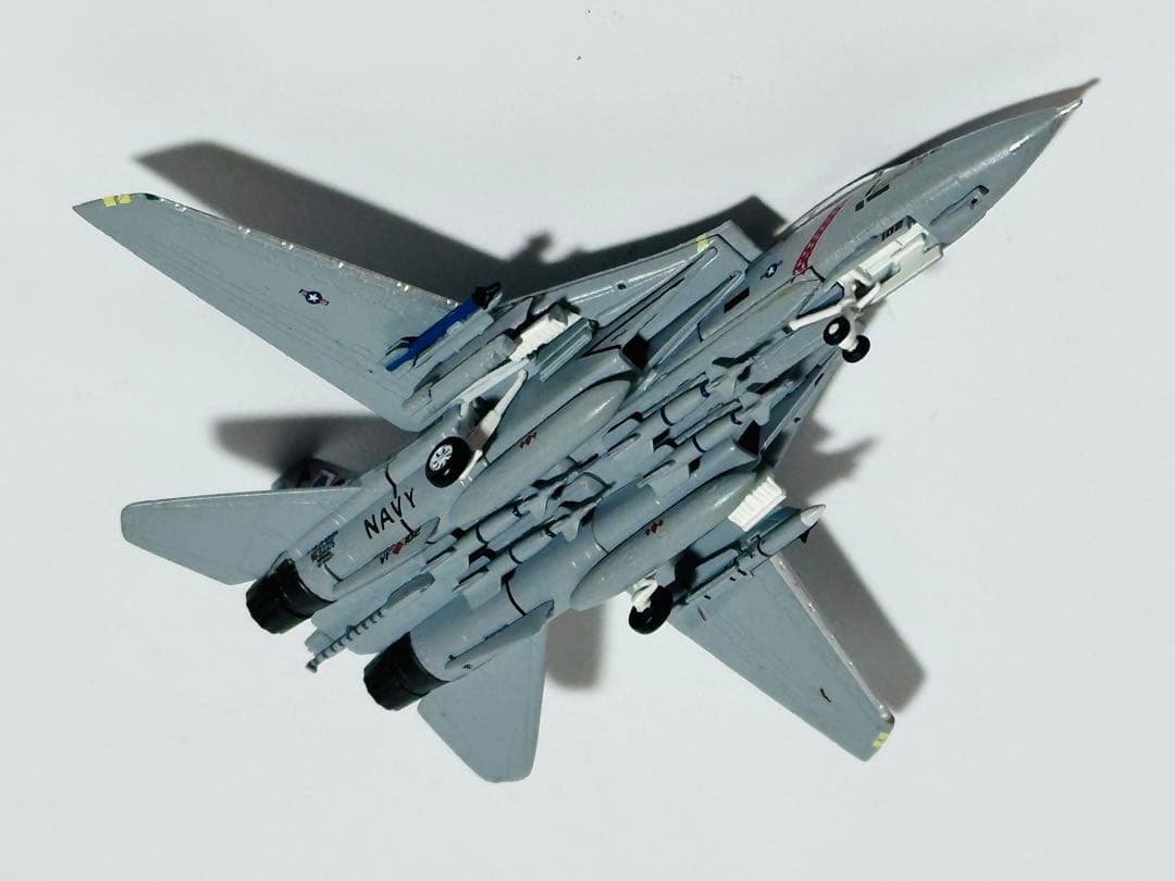 航空機・ヘリコプター GULLIVER 1/200 F-14 TOMCAT VF-102