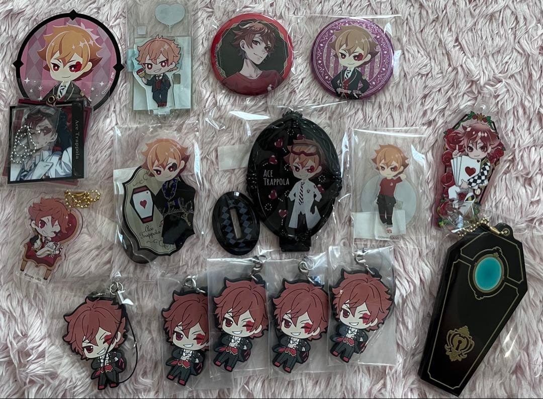ツイステ エース カード 缶バッジ ぬいぐるみ