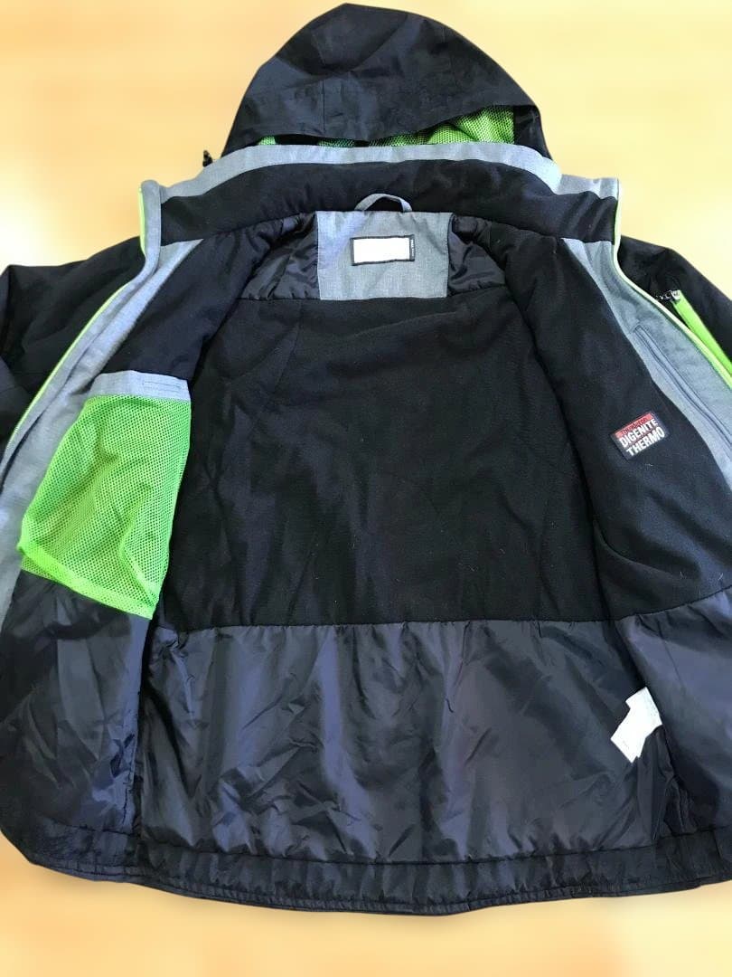 フェニックス　中綿入りストレッチスキーウェア上下セット　Ｍサイズ