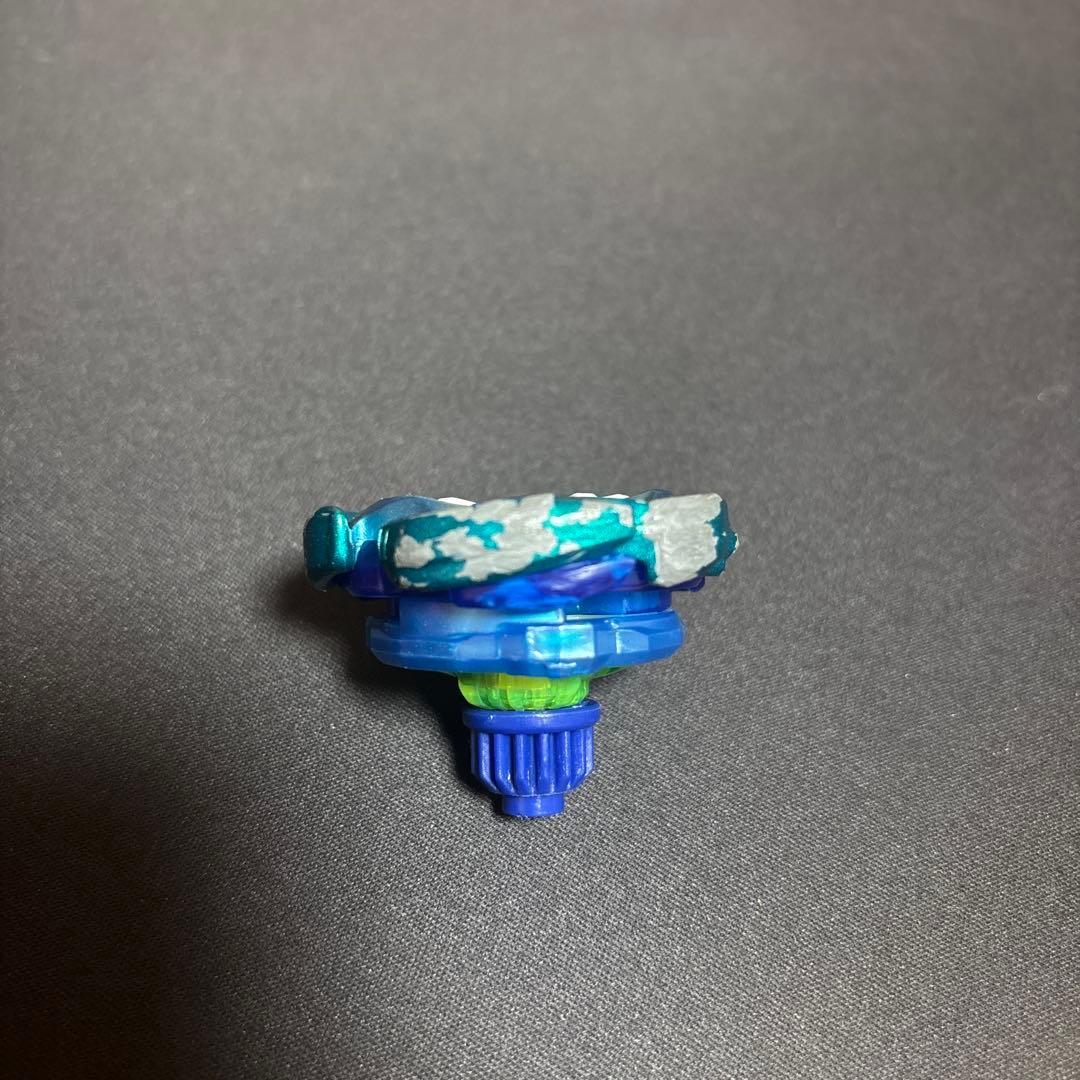 ベイブレードXエアロペガサス3-70A ダブルメタルコート:ブルー&グリーン