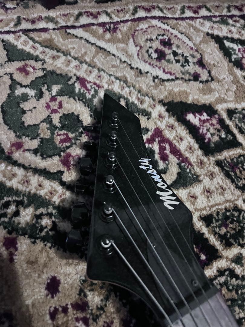 MONSTY モンスティー　ワーロック　エレキギター