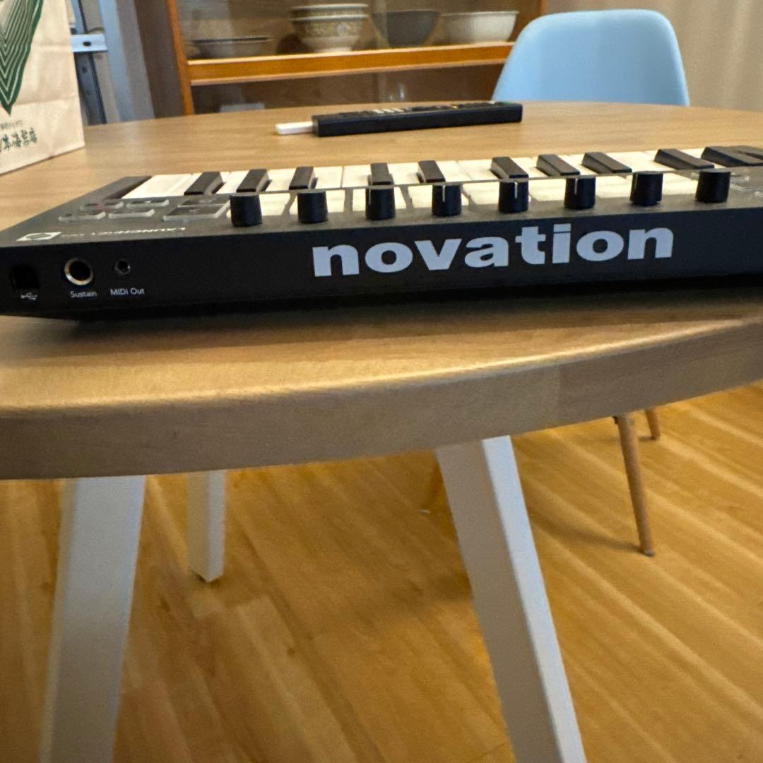 Novation Launchkey Mini 25鍵 MIDIキーボード