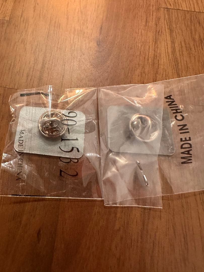 新品未使用　ACLS BLS ピンバッジ