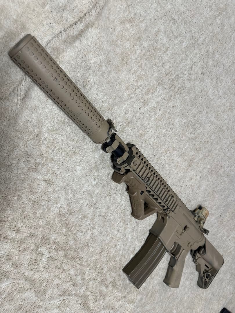 東京マルイ 次世代電動ガン M4A1 CQB-R カスタム MK18