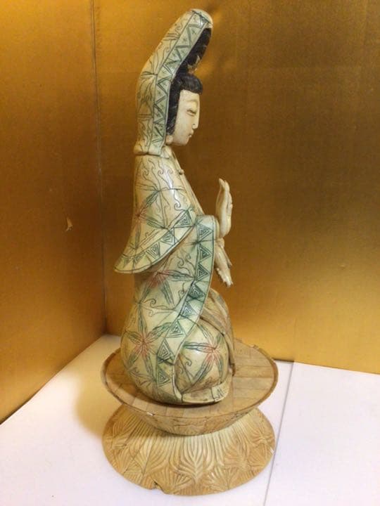 高さ約43センチ　観音像