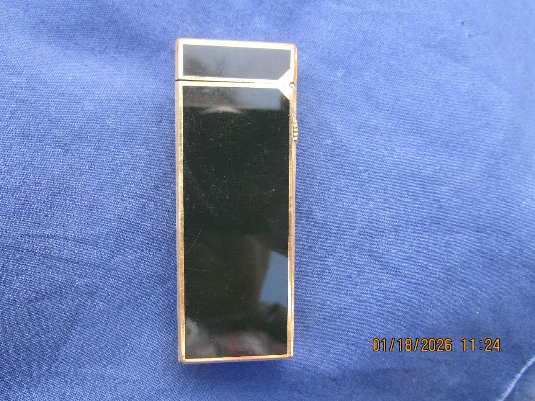 ダンヒル　ガスライター　箱・説明書あり　発火未確認　程度は良さそうです。