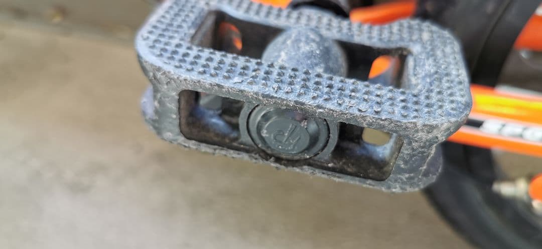 ストライダー14x（オレンジ）