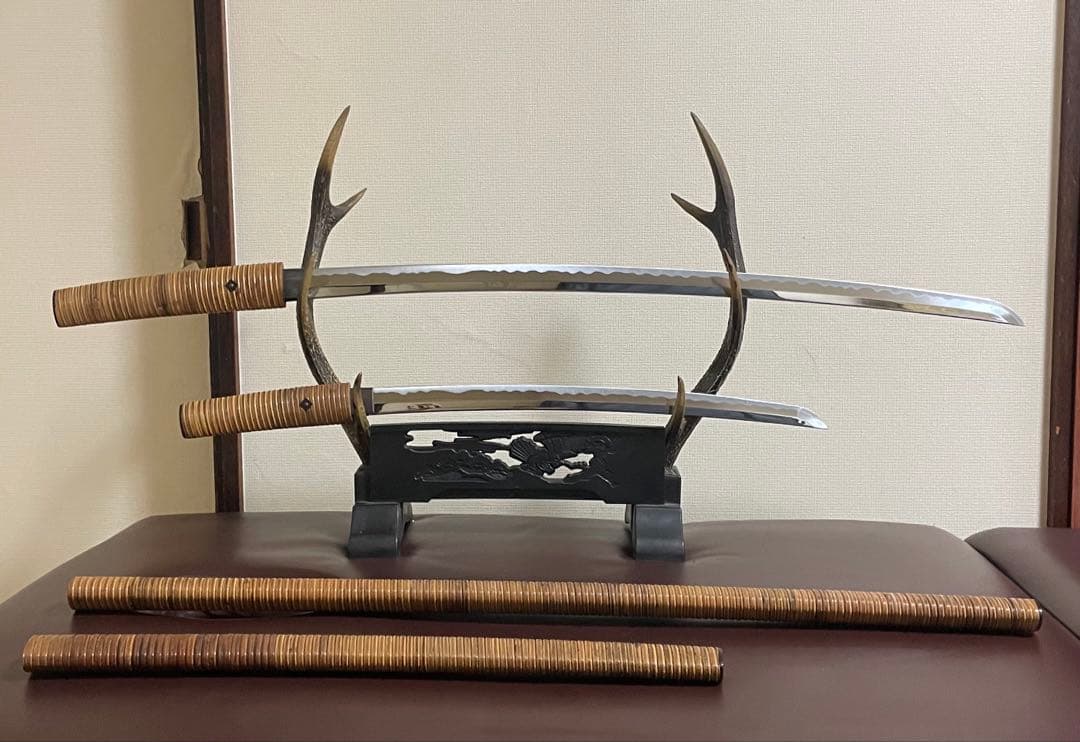 模造刀　居合刀　刀台　武具　t684