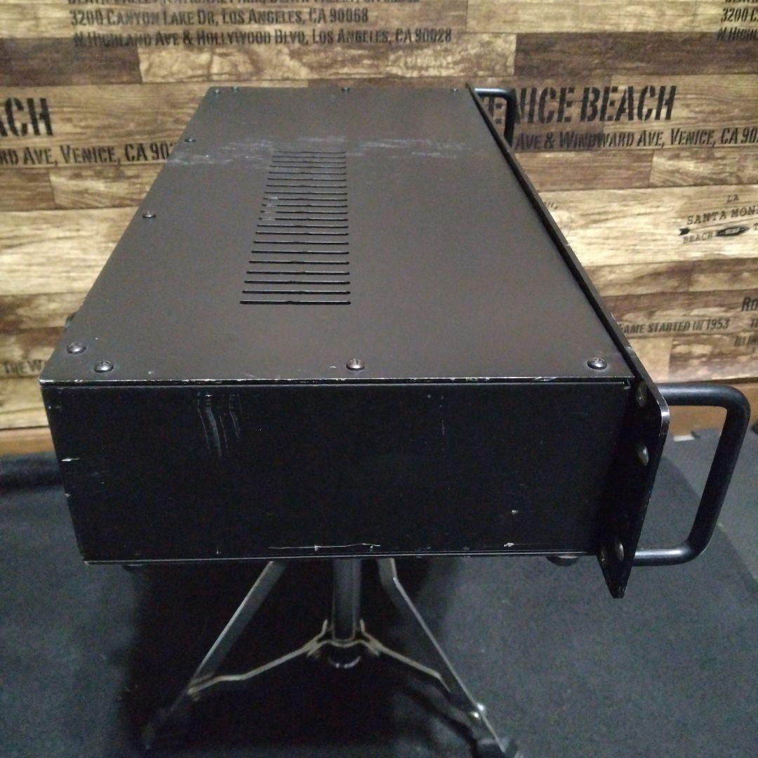 SWR STUDIO 220　ベースアンプヘッド