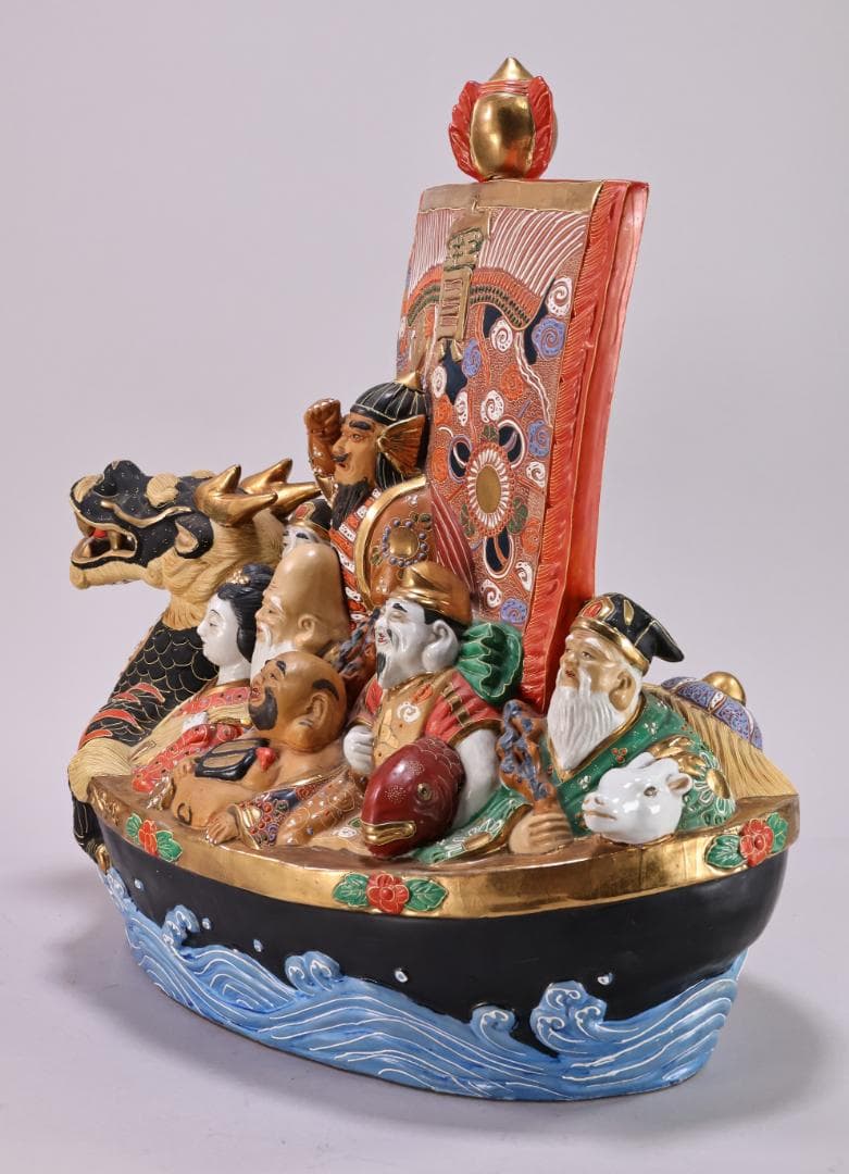 新品未使用　九谷焼　八幡釜　宝船　七福神　置物　縁起物　高さ46㎝　BK107