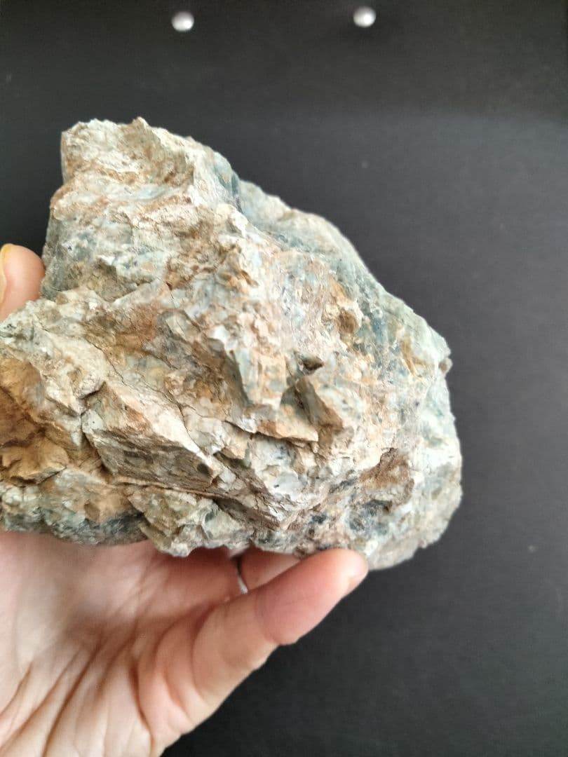 埼玉県宮内砕石場　ニッケルオパール　ニッケルシリカ　599g 　きつね石