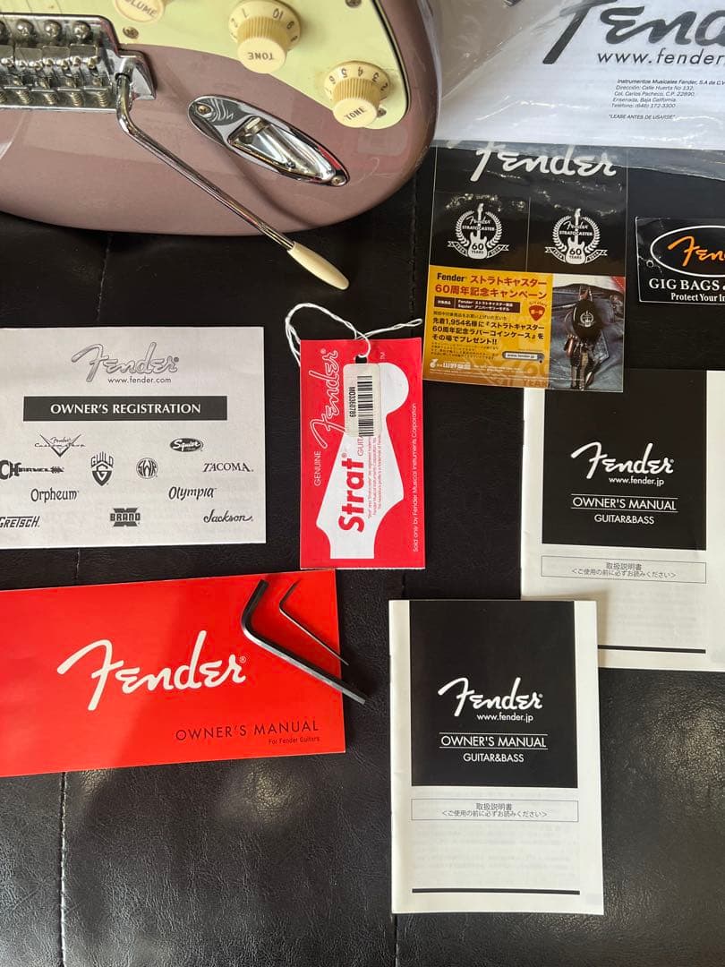 【FENDER / エレキギター 】音楽　楽器 ギター STRATOCASTER