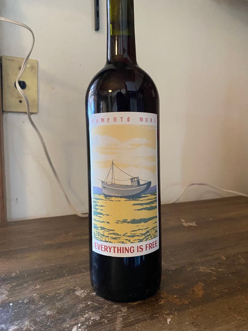 ワイン Momento Mori Everything is Free 2022