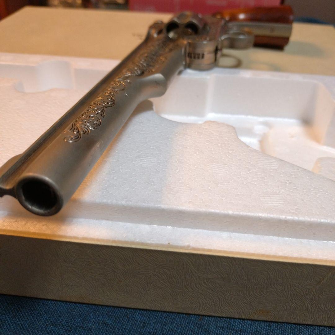 エングレービングデザイン リボルバー(マグナム)