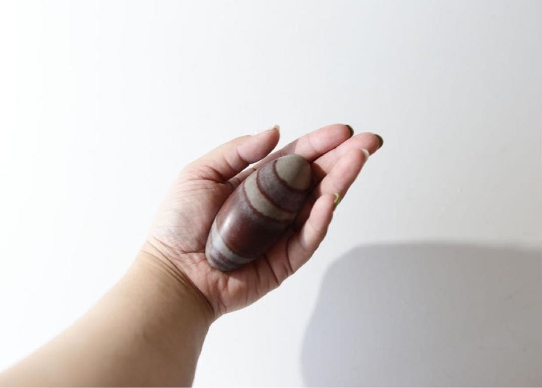 【天然石】高品質　シヴァリンガム