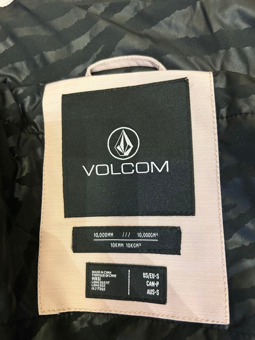 【美品VOLCOM上下セット】スノーボードウェア レディースSサイズ
