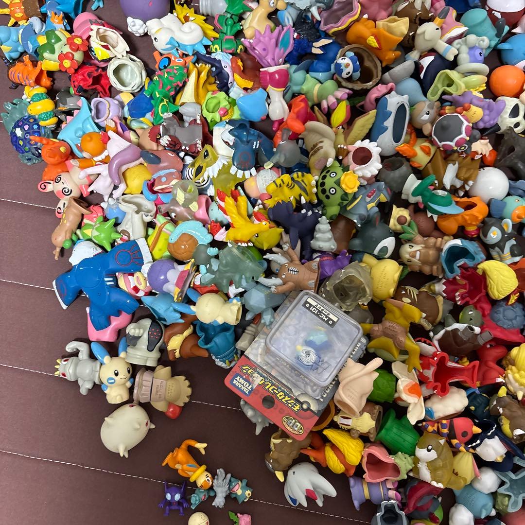 ポケモンキッズ クリア モンコレ ポケモン フィギュア カントー　ピカチュウ