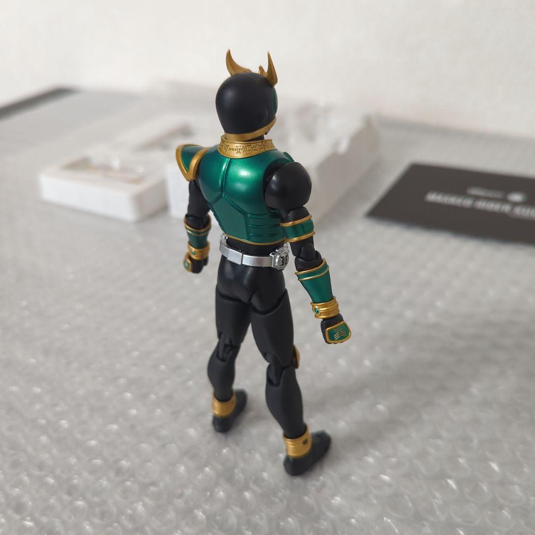 【美品】S.H.フィギュアーツ真骨彫製法 仮面ライダークウガ ライジングペガサス