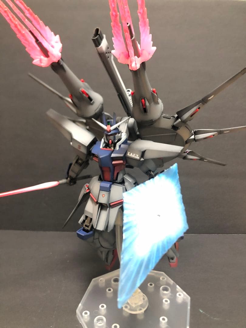 ガンプラ　HGCE レジェンドガンダム　全塗装完成品　ガンダムSEED バンダイ