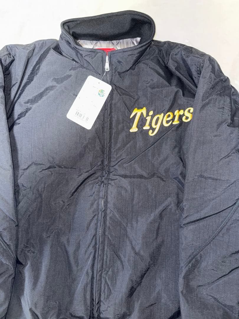 阪神タイガース　グランドコート