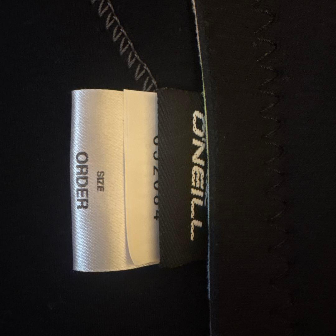 O'Neill フルジップ タッパー