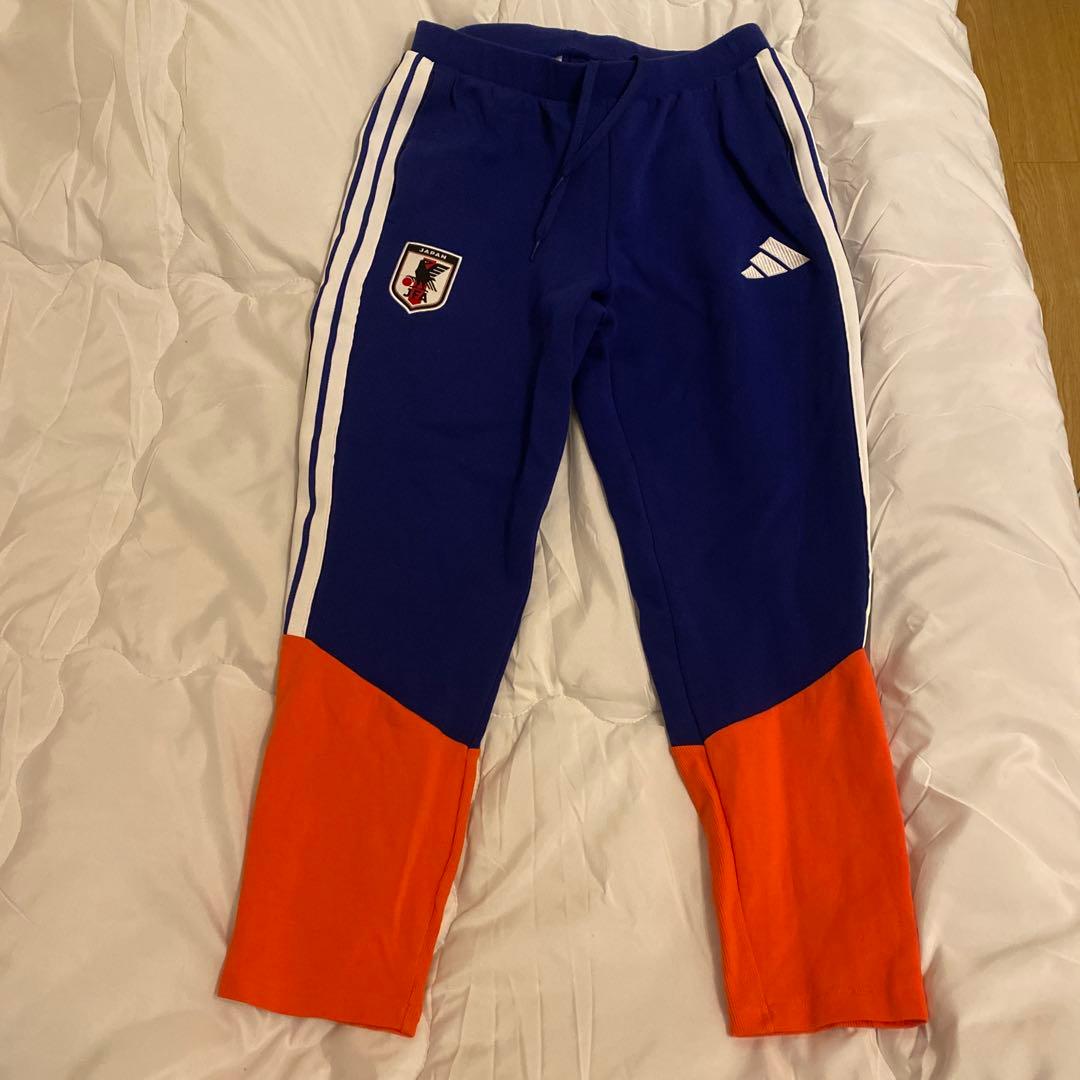 アディダス　2026年サッカー日本代表　スウェットパンツ