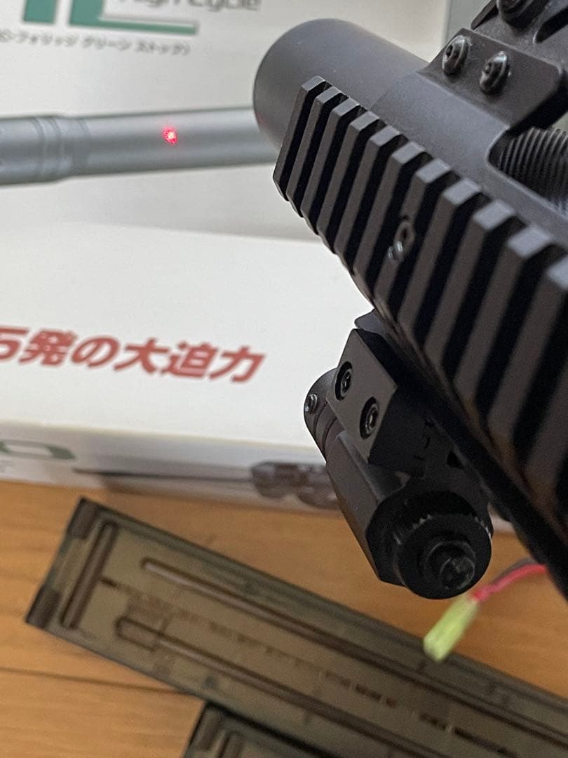 電動ガン東京マルイP9O 18歳以上　カスタマイズ済み