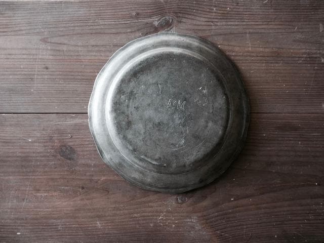 19世紀 フランス 湾曲する縁とエタンプレートb 花リム アンティーク