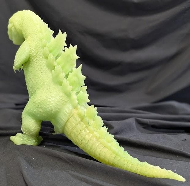 雛型ゴジラ検討用第一案（ウロコゴジラ）蓄光ポリレジンスタチュー限定300個