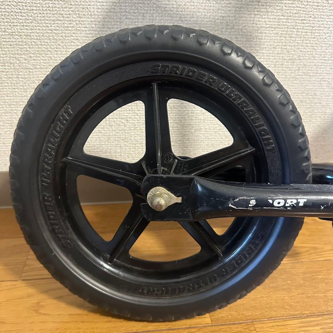 STRIDER スポーツモデル　バランスバイク ブラック12インチ