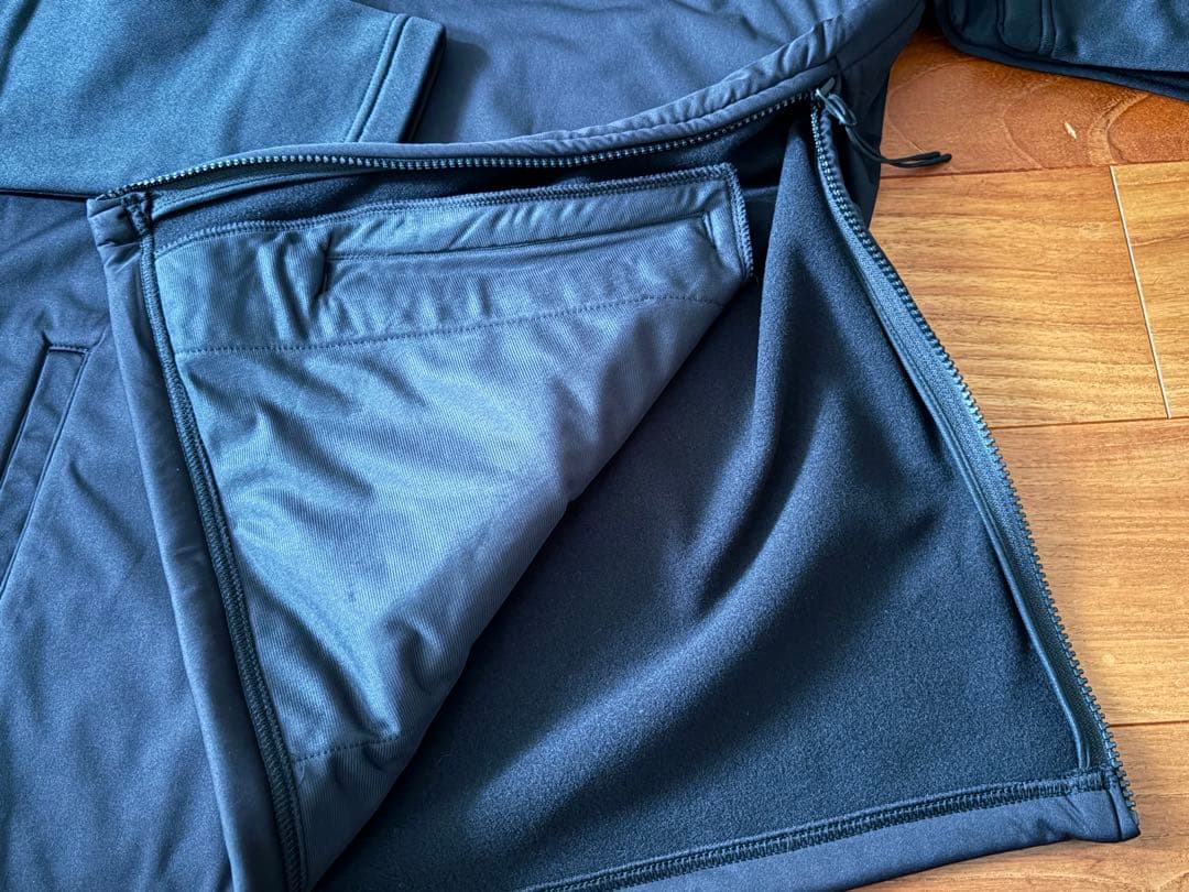 24AWブリーフィングゴルフPOLARTEC WINDBLOCKクルーネック黒M