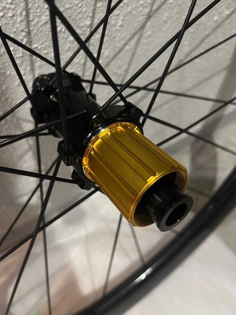 カーボンホイール 50mm高 28mm外幅 超高剛性 送料込み