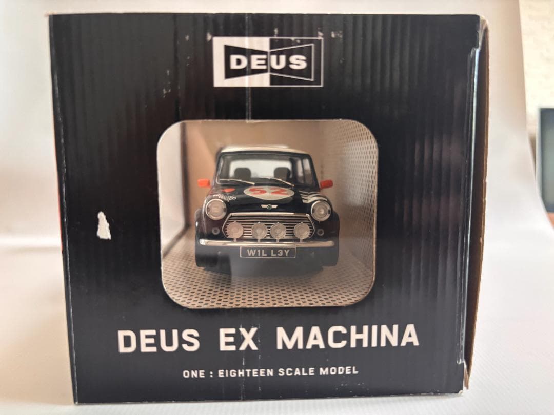 まうそ様・DEUS デウス x マット・ウィリー ソリド 1/18 モデル
