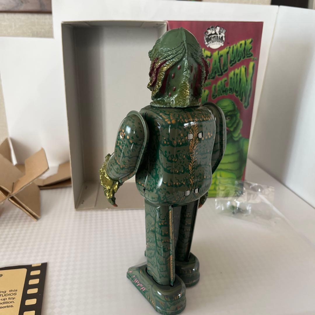 ブリキ　ユニバーサルモンスター 半魚人　新品
