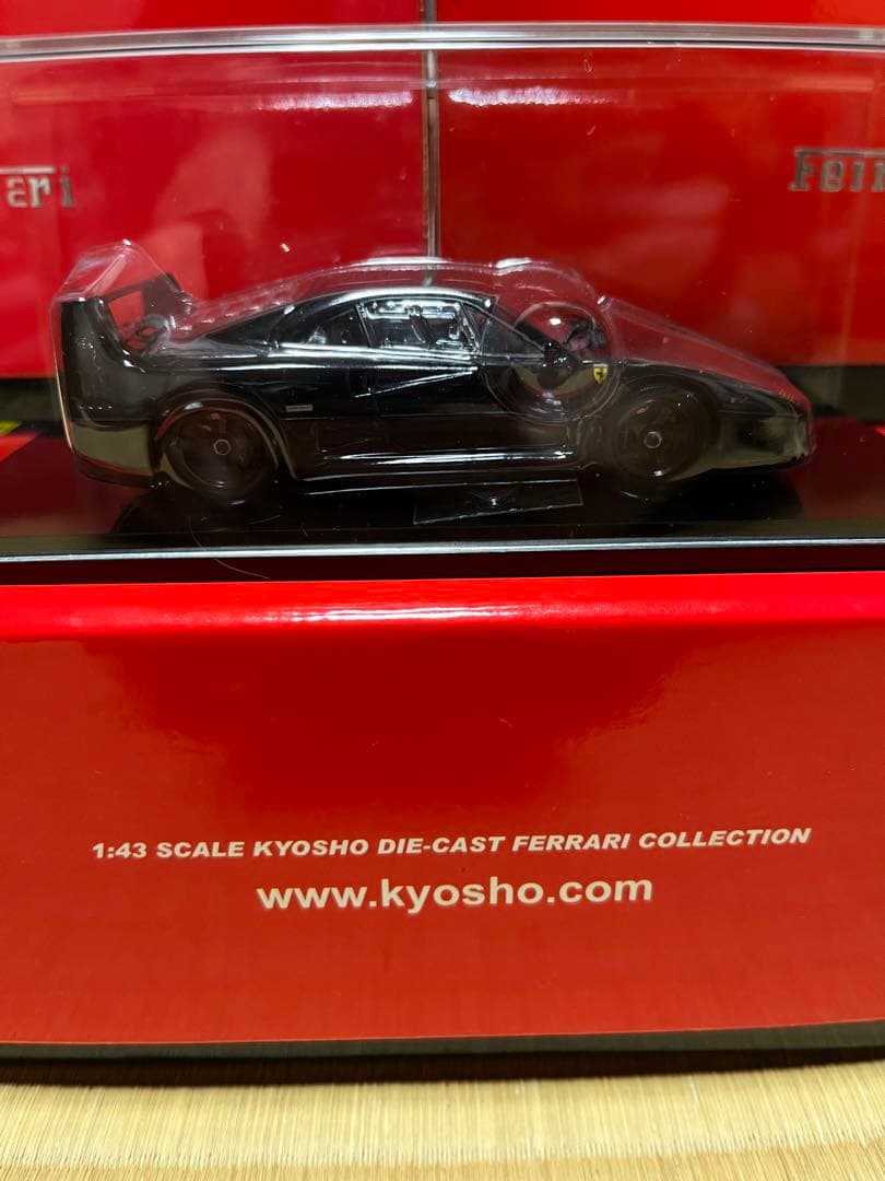 京商 1/43 フェラーリ F40 AUTOart