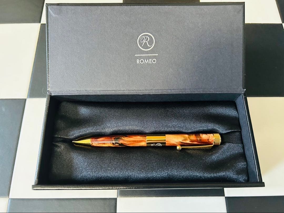 ROMEO No.3 オーリックアンバーボールペン 専用ケース付き