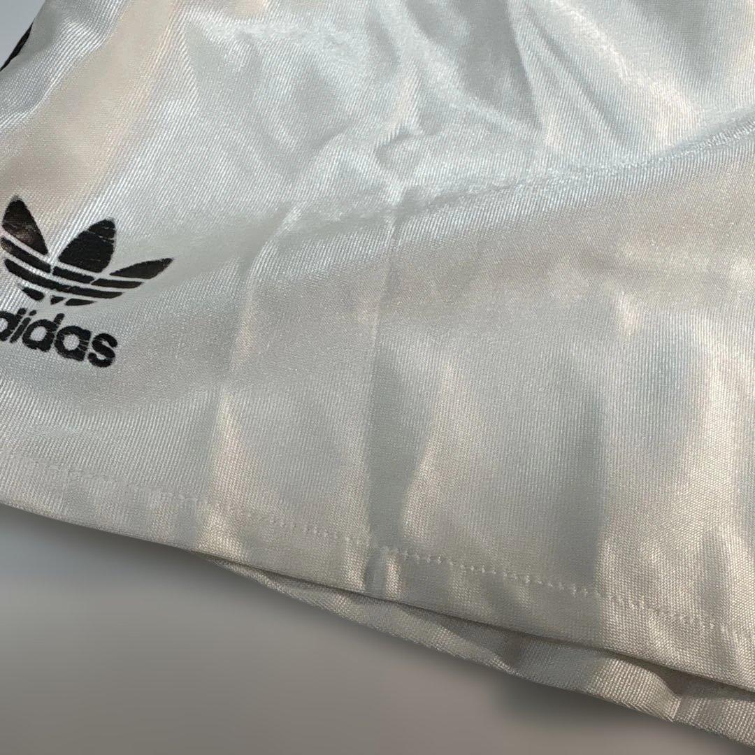 【極美品/希少】デサント製 adidas 光沢ショートパンツ TAD-50B L