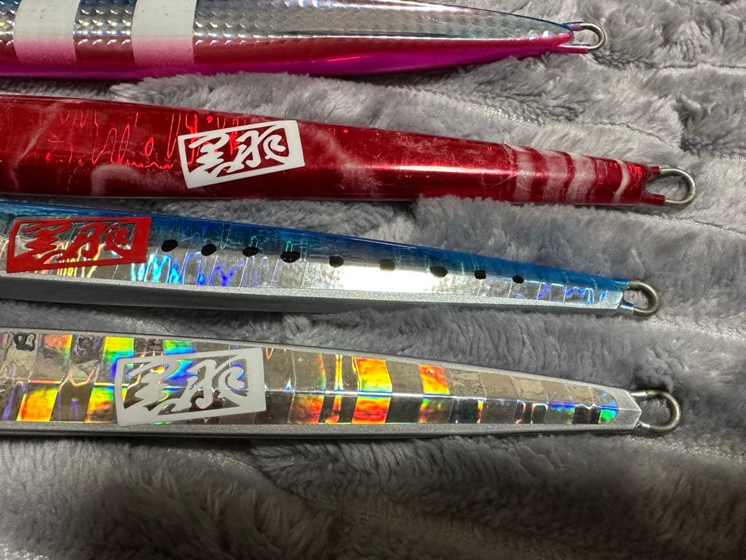 羽田ジグ　黒羽170✖️2 200✖️1 ウコロジク　250、300