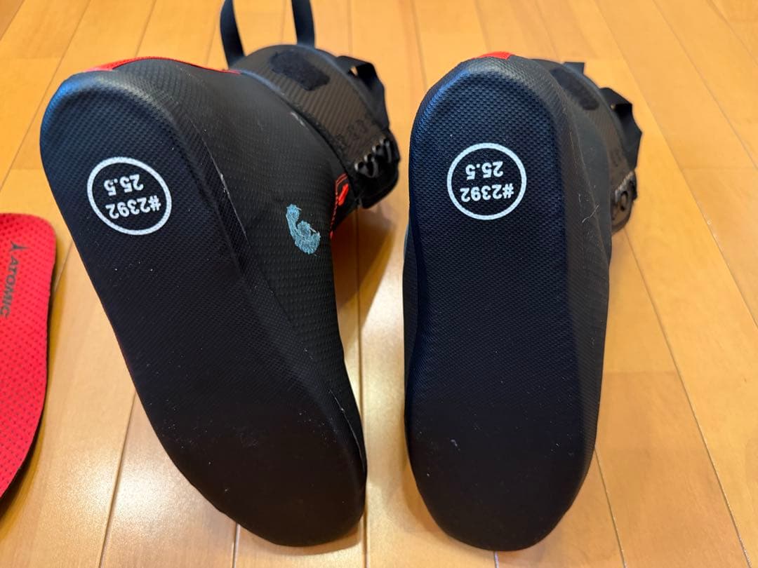 未使用品ATOMIC インナーブーツ REDSTER CS 130 25.5cm