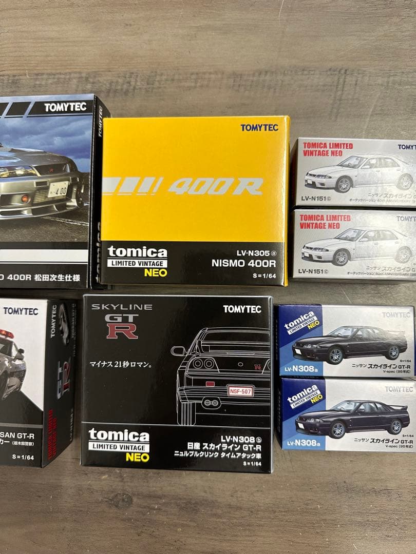 トミカリミテッドビンテージネオ　GT-R 8台セット